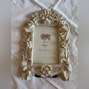 Vintage Early  2000s Ornate Cream Photo Frame